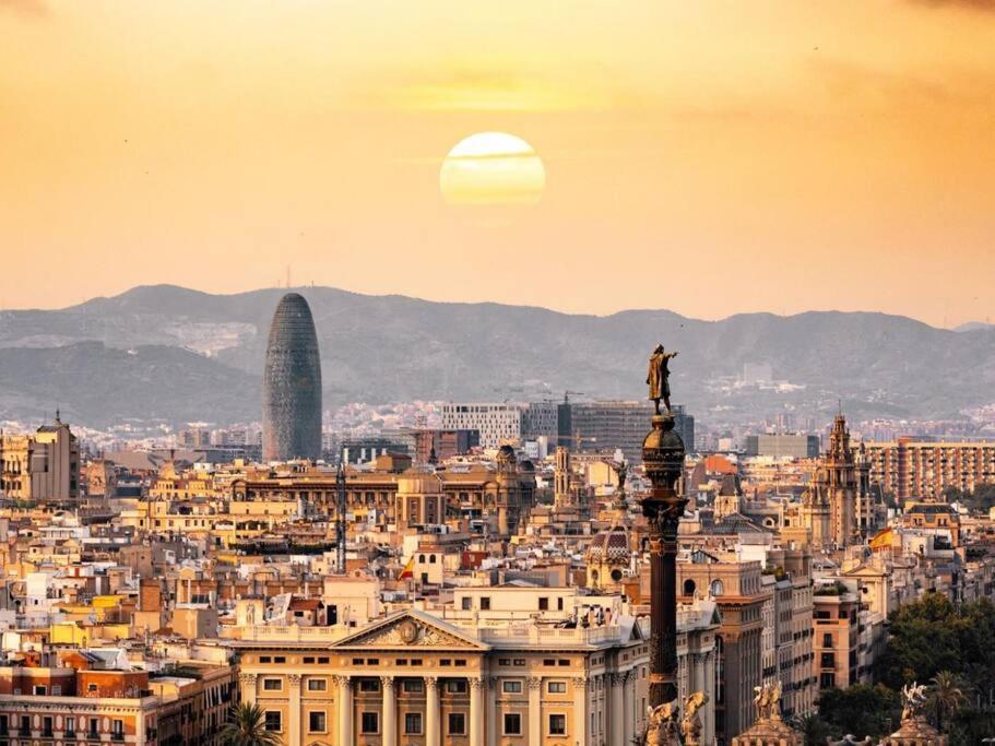 ¡Apartamento En El Centro De Barcelona! エクステリア 写真